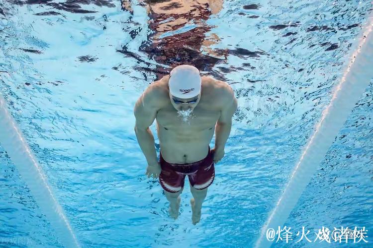 游泳世锦赛 中国队获得男女4x100米混合泳接力银牌