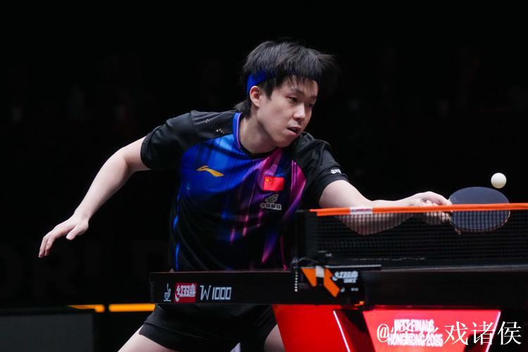 王楚钦30分钟速战速决 挺进WTT总决赛男单四强 王楚钦30分钟速战速决 挺进WTT总决赛男单四强